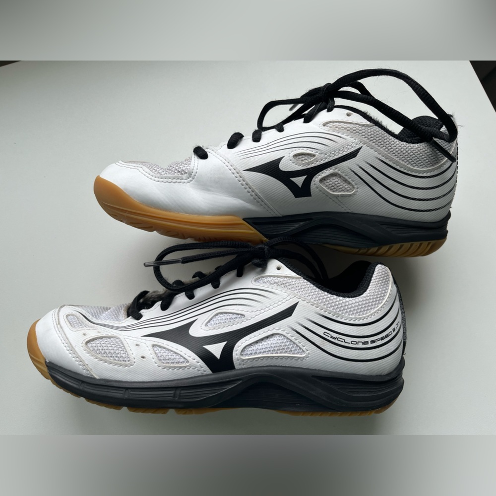 Mizuno Cyclone Speed 3 Junior Volleyball Shoes Youth Size 5 - Picture 6 of 9